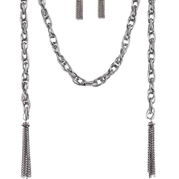 paparazzi Jewelry - Scarfed for Attention Gunmetal Necklace
